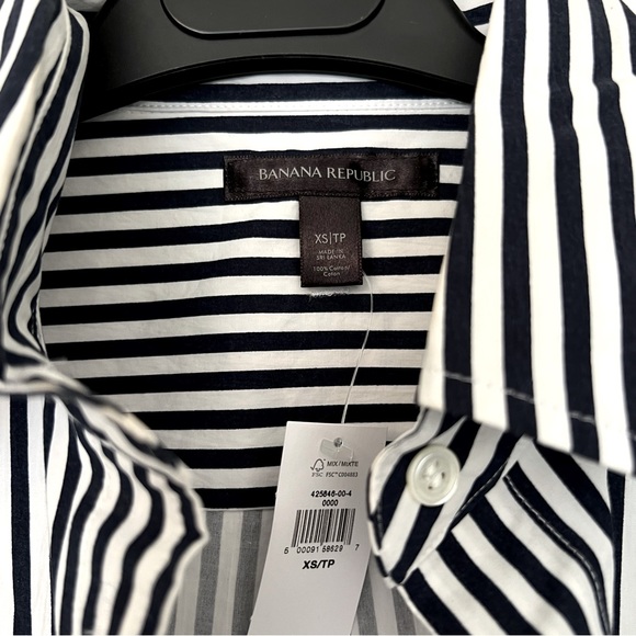 Banana Republic Dress Shirt - Picture 2 of 8